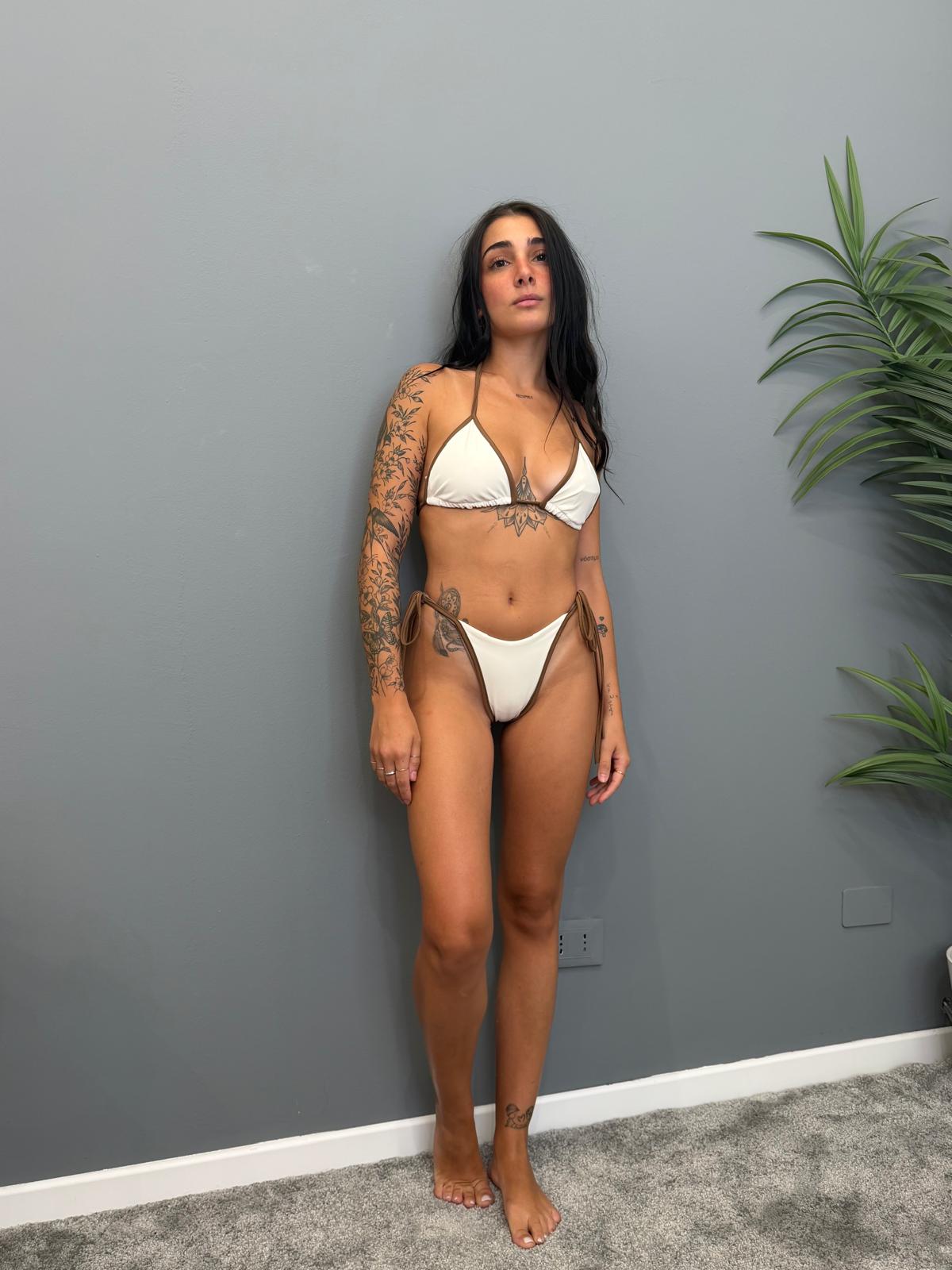Bikini bicolor