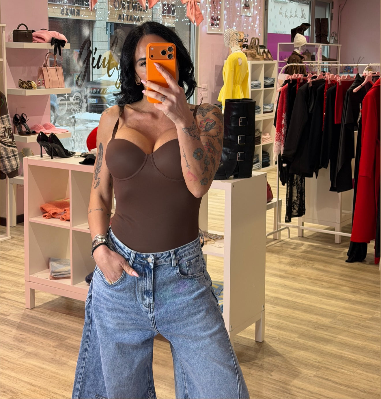 Body minimal marrone