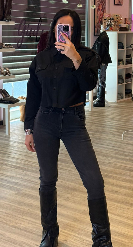 CAMICIA NERA CROP