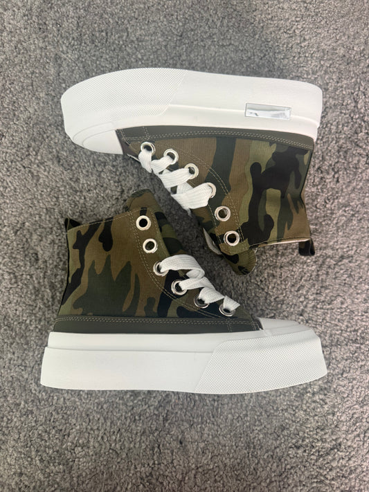 Sneakers military