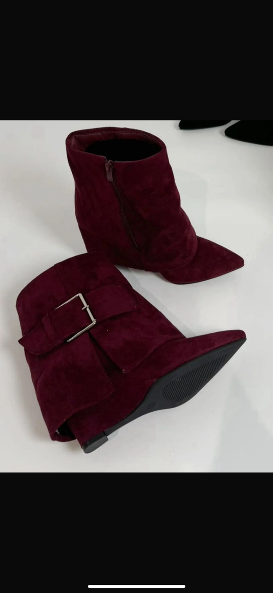 STIVALETTO FIBBIE
