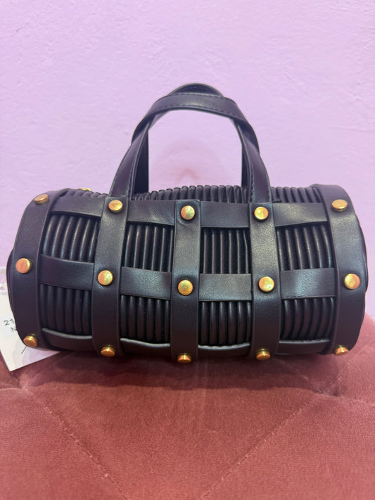BAULETTO CON BORCHIE